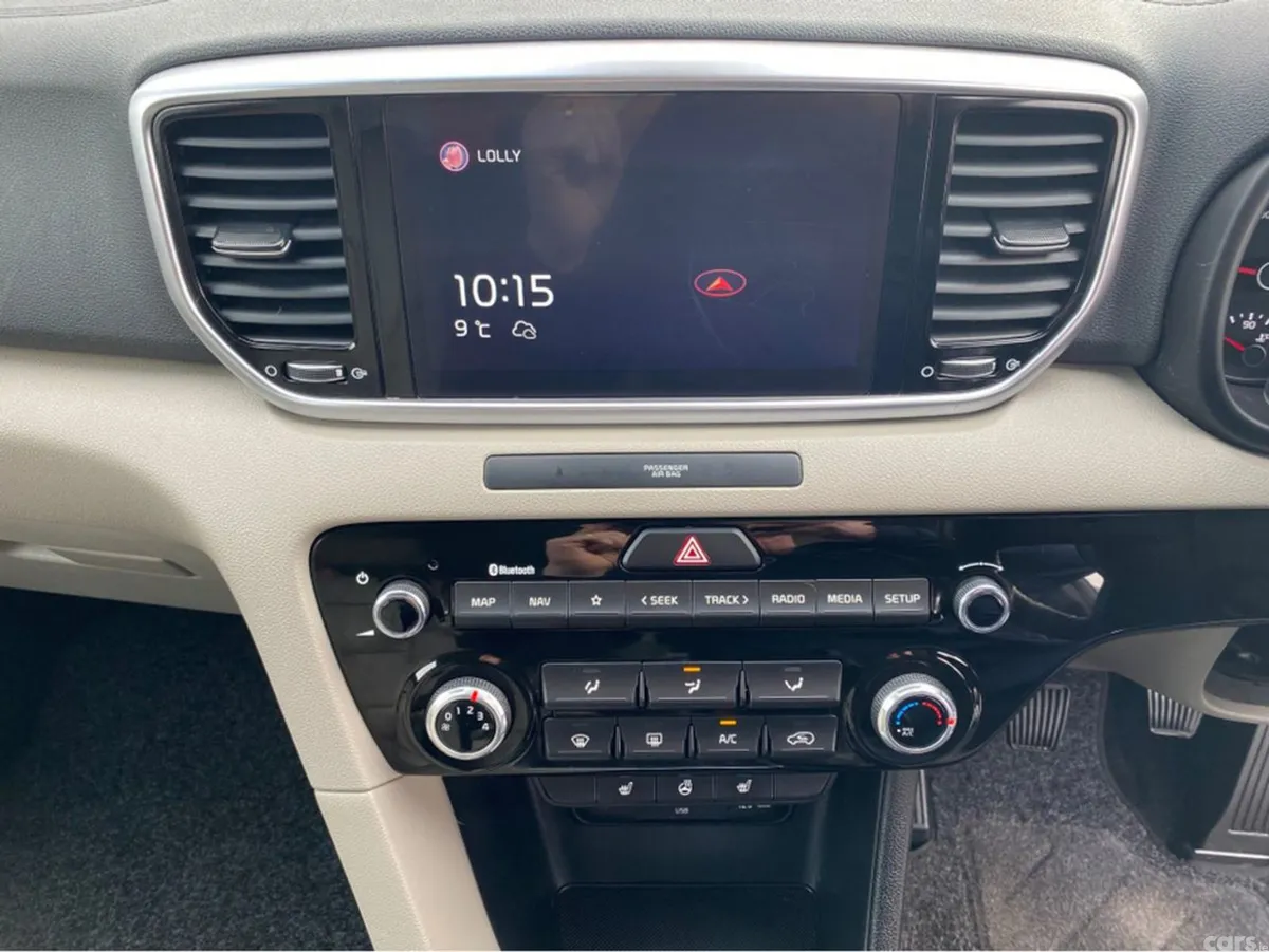 Kia Sportage MPV, Diesel, 2021, White