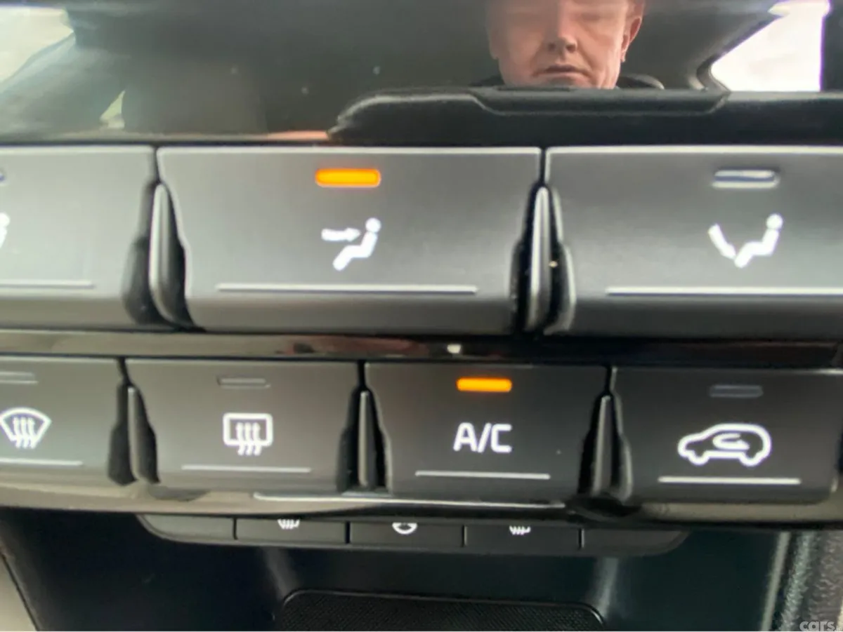 Kia Sportage MPV, Diesel, 2021, White