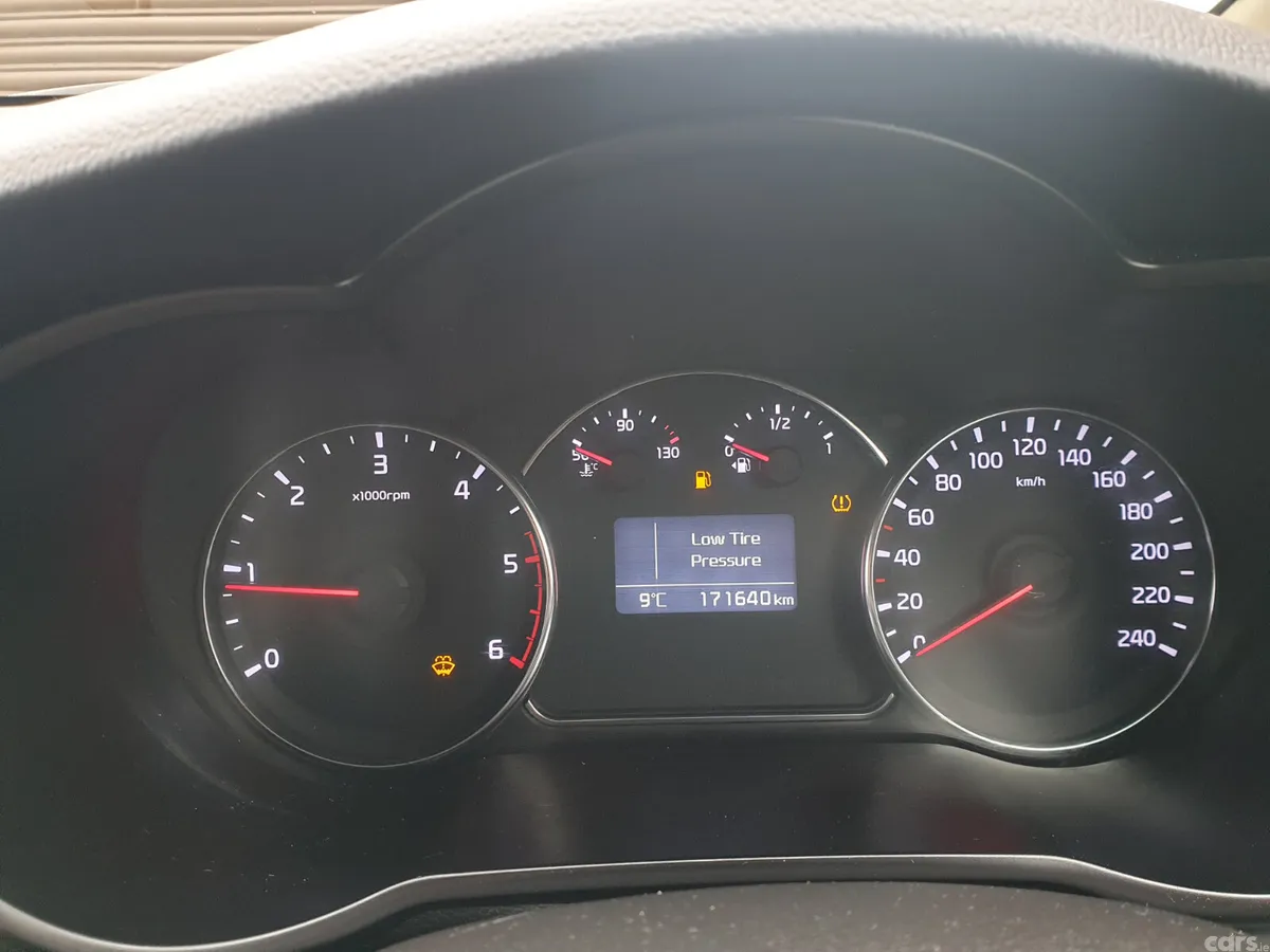 Kia Carens MPV, Diesel, 2016, Silver