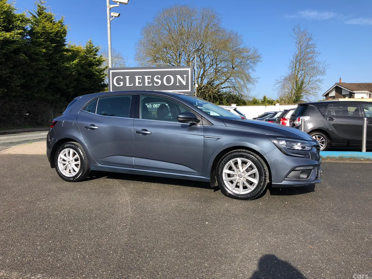 Renault Megane Hatchback, Diesel, 2017, Grey