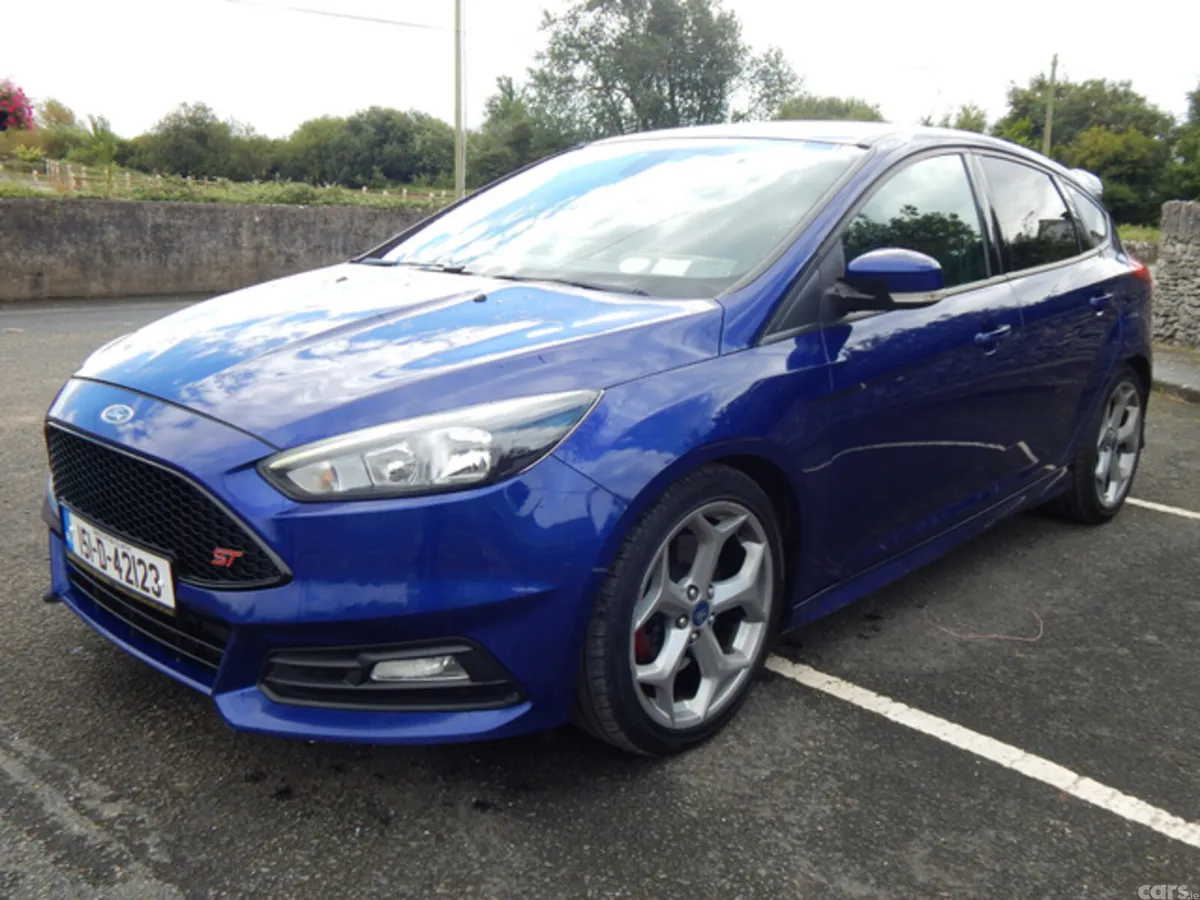Ford Focus Hatchback, Diesel, 2015, Blue