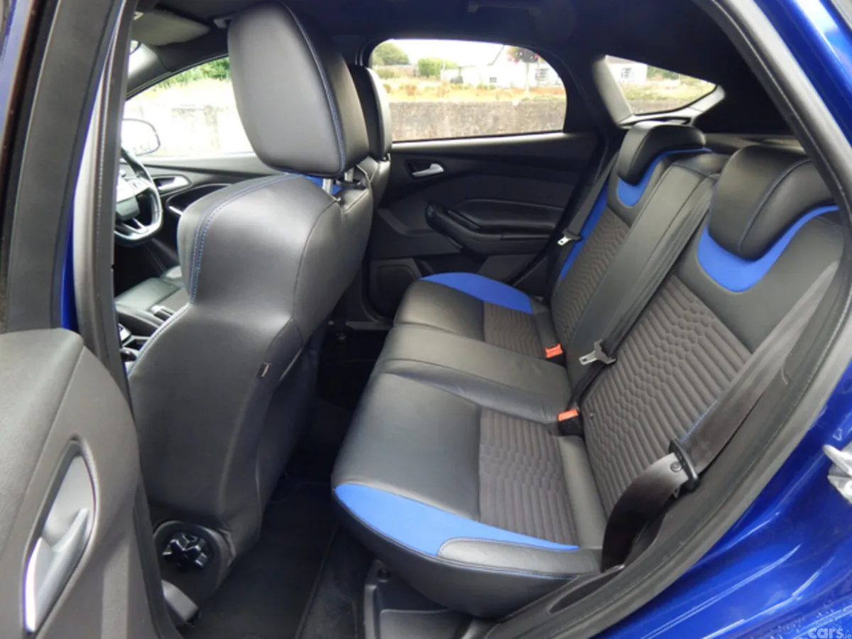 Ford Focus Hatchback, Diesel, 2015, Blue