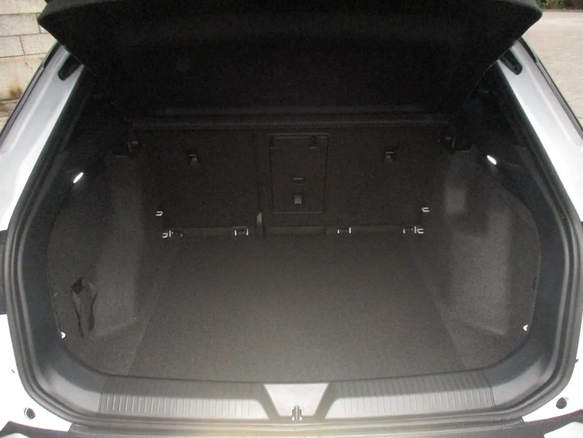Volkswagen ID.4 Estate, Electric, 2026, White