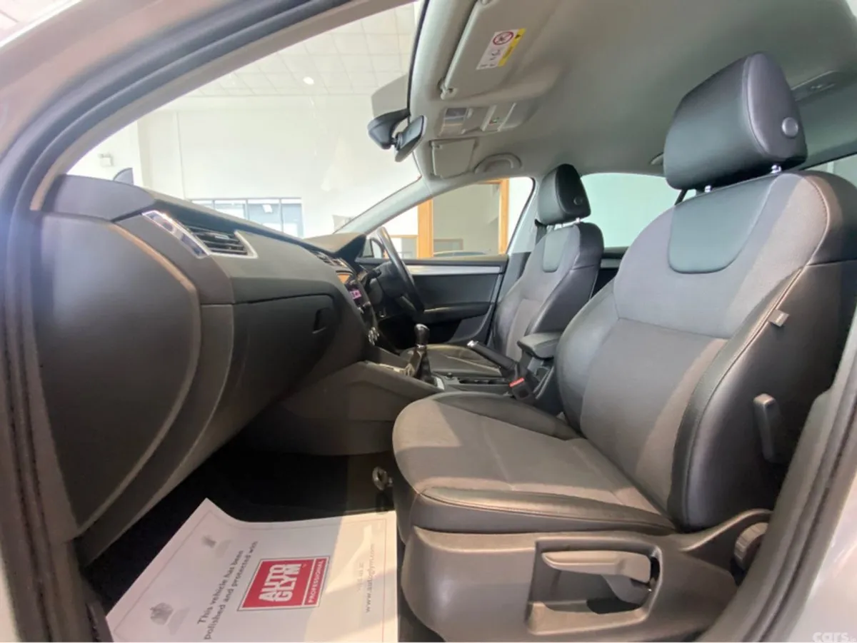 Skoda Octavia Saloon, Diesel, 2020, Grey