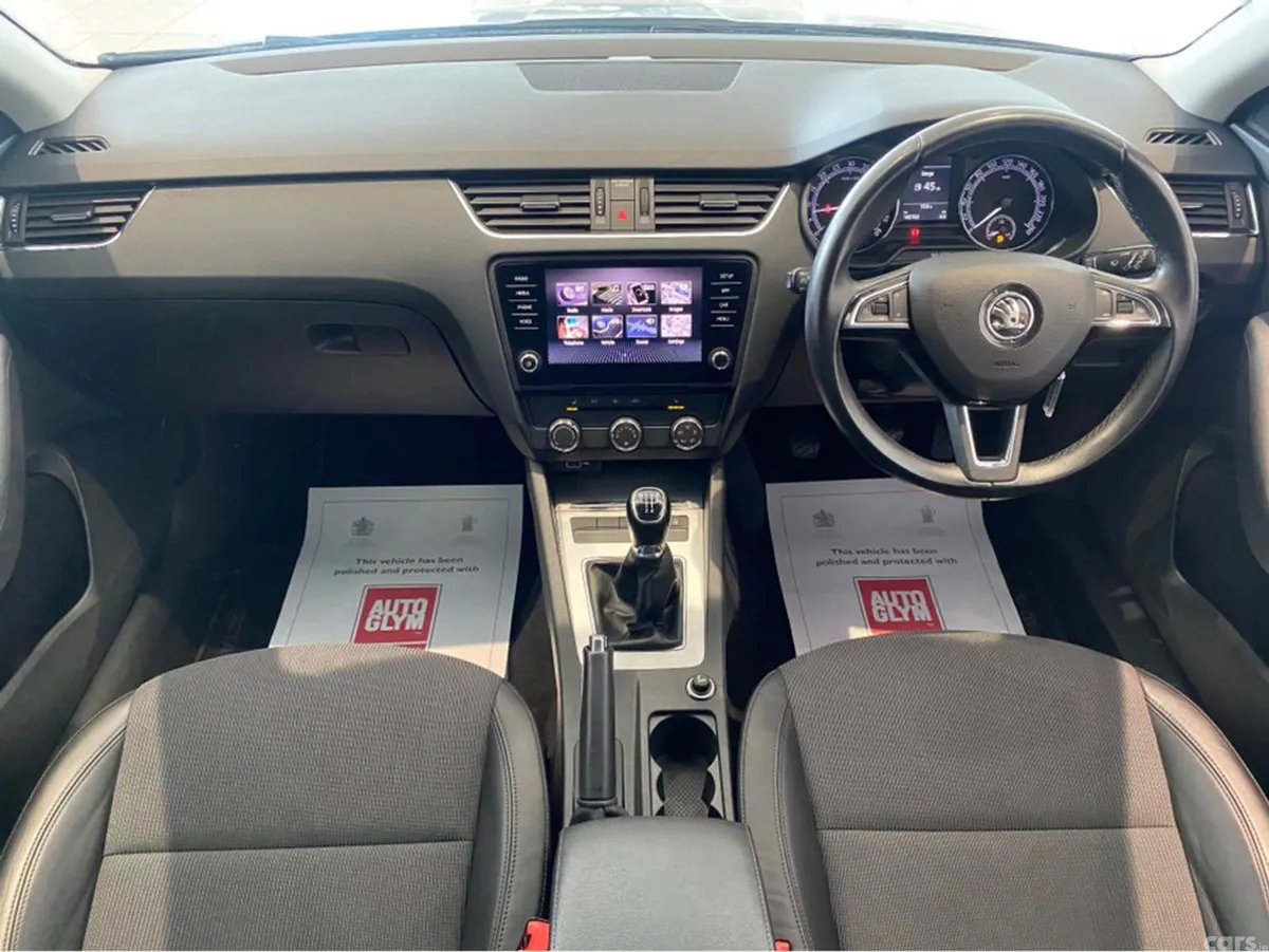 Skoda Octavia Saloon, Diesel, 2020, Grey