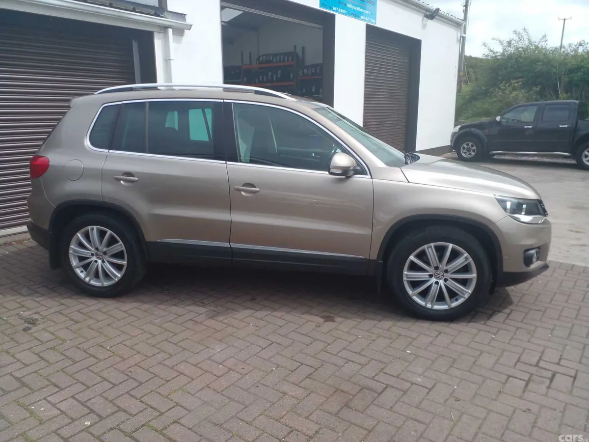 Volkswagen Tiguan SUV, Diesel, 2013, Brown