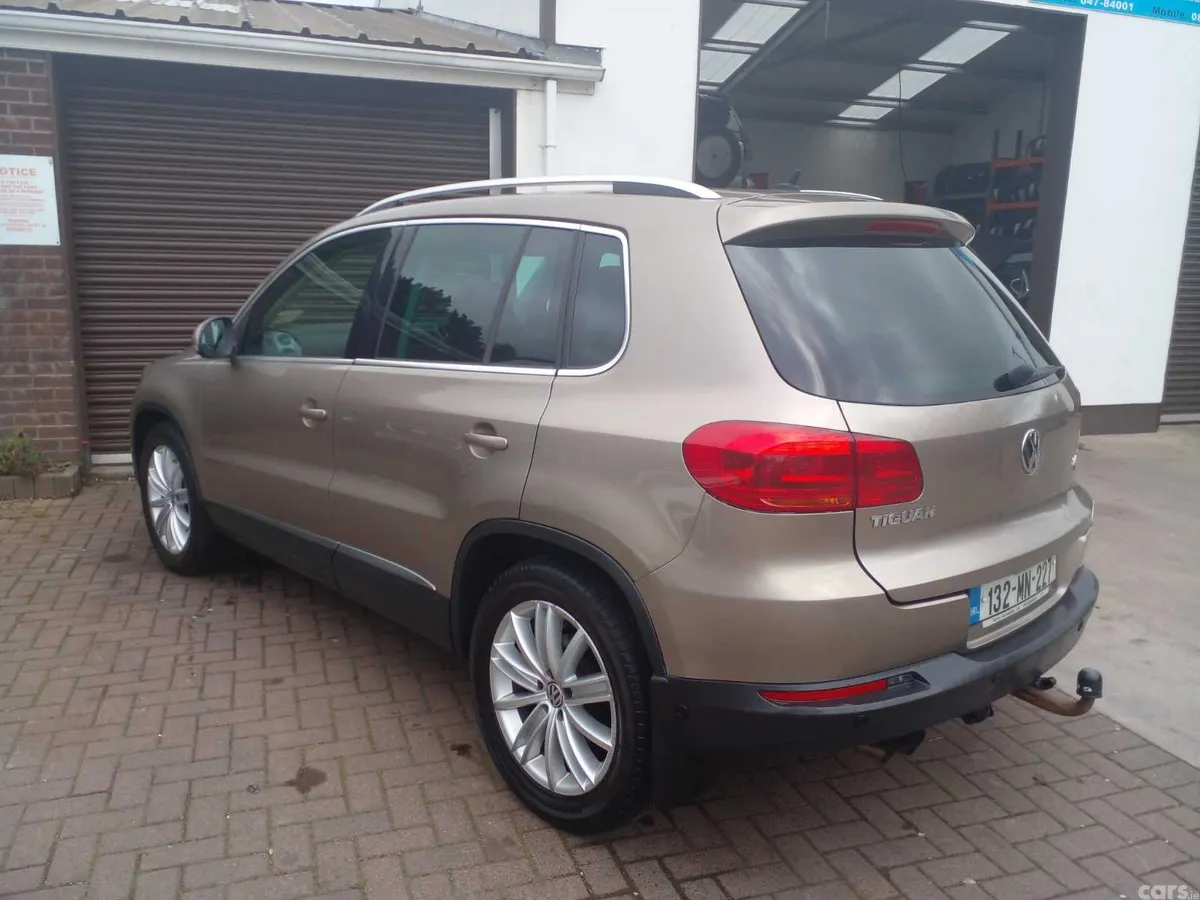 Volkswagen Tiguan SUV, Diesel, 2013, Brown