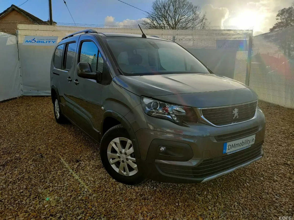 Peugeot Partner Wheelchair Accessible, Diesel, 2017, White