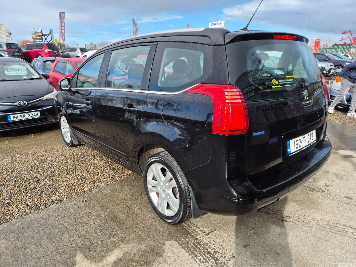 Peugeot 5008 MPV, Diesel, 2015, Black