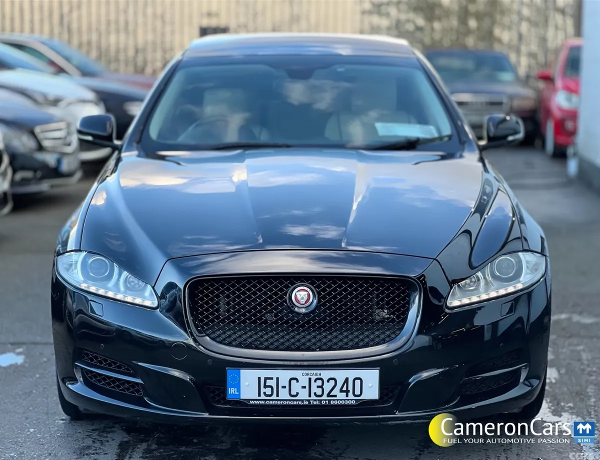 Jaguar XJ Saloon, Diesel, 2015, Black