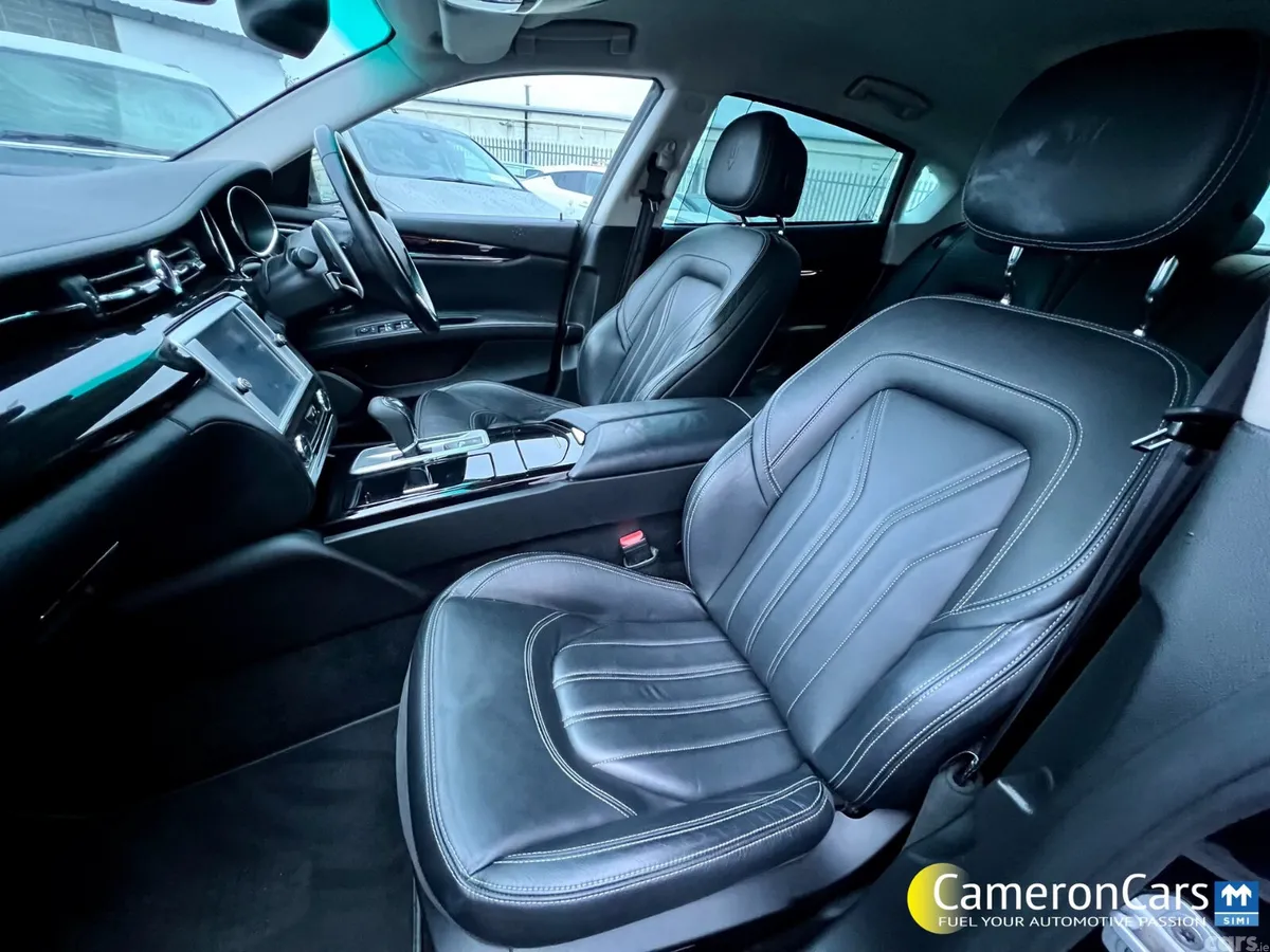 Maserati Quattroporte Saloon, Petrol, 2015, Black