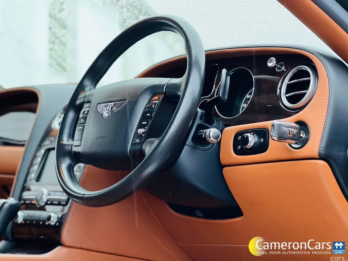 Bentley Flying Spur Saloon, Petrol, 2007, Black