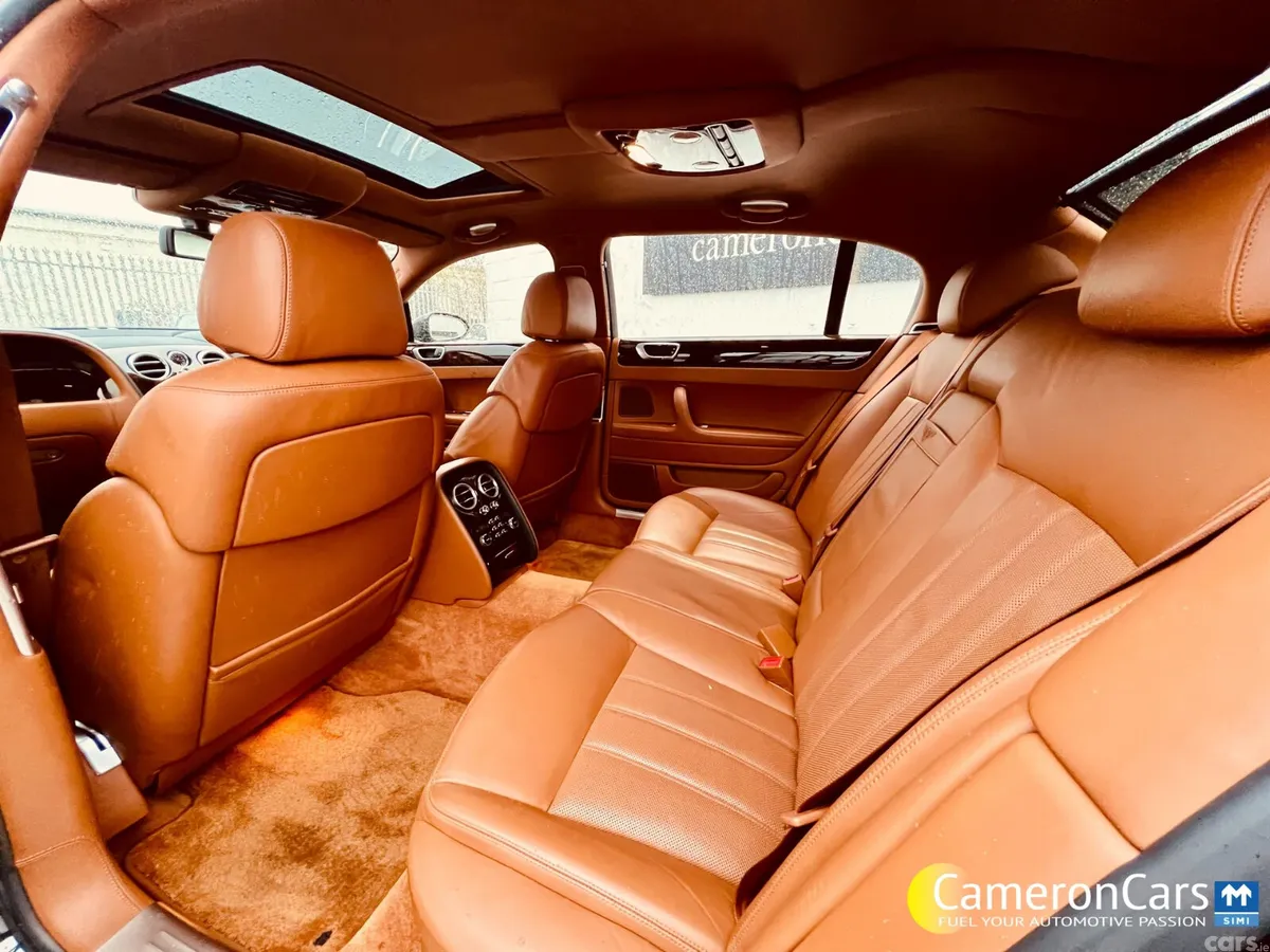Bentley Flying Spur Saloon, Petrol, 2007, Black