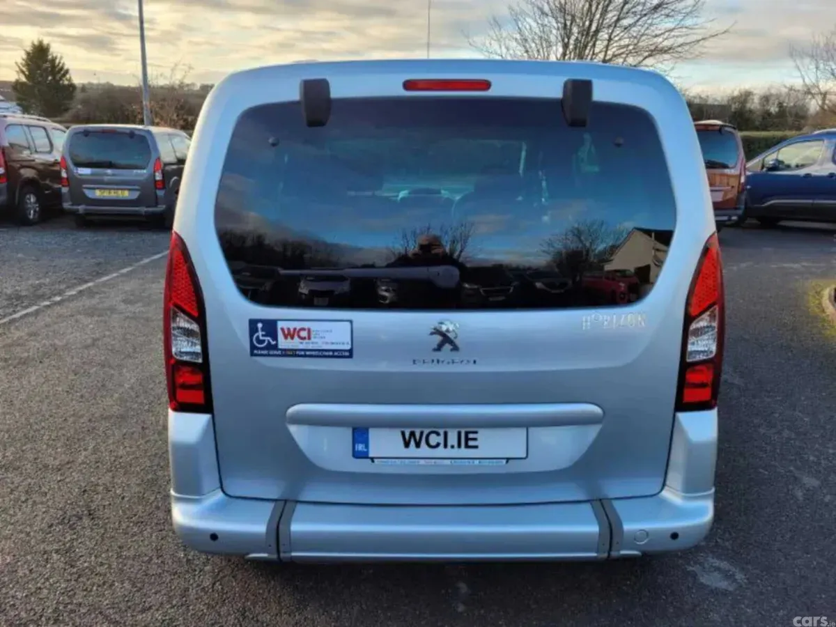 Peugeot Partner MPV, Diesel, 2017, Silver