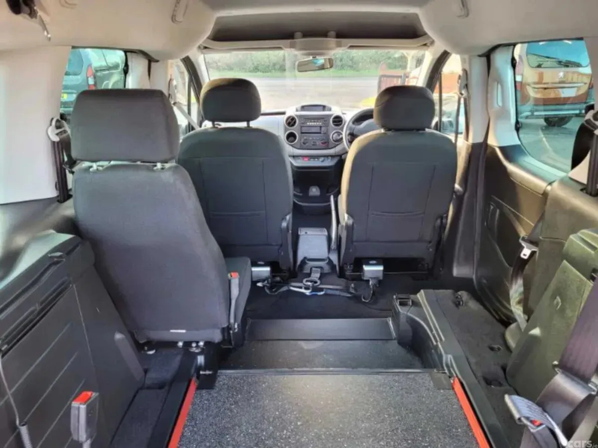 Peugeot Partner MPV, Diesel, 2017, Silver