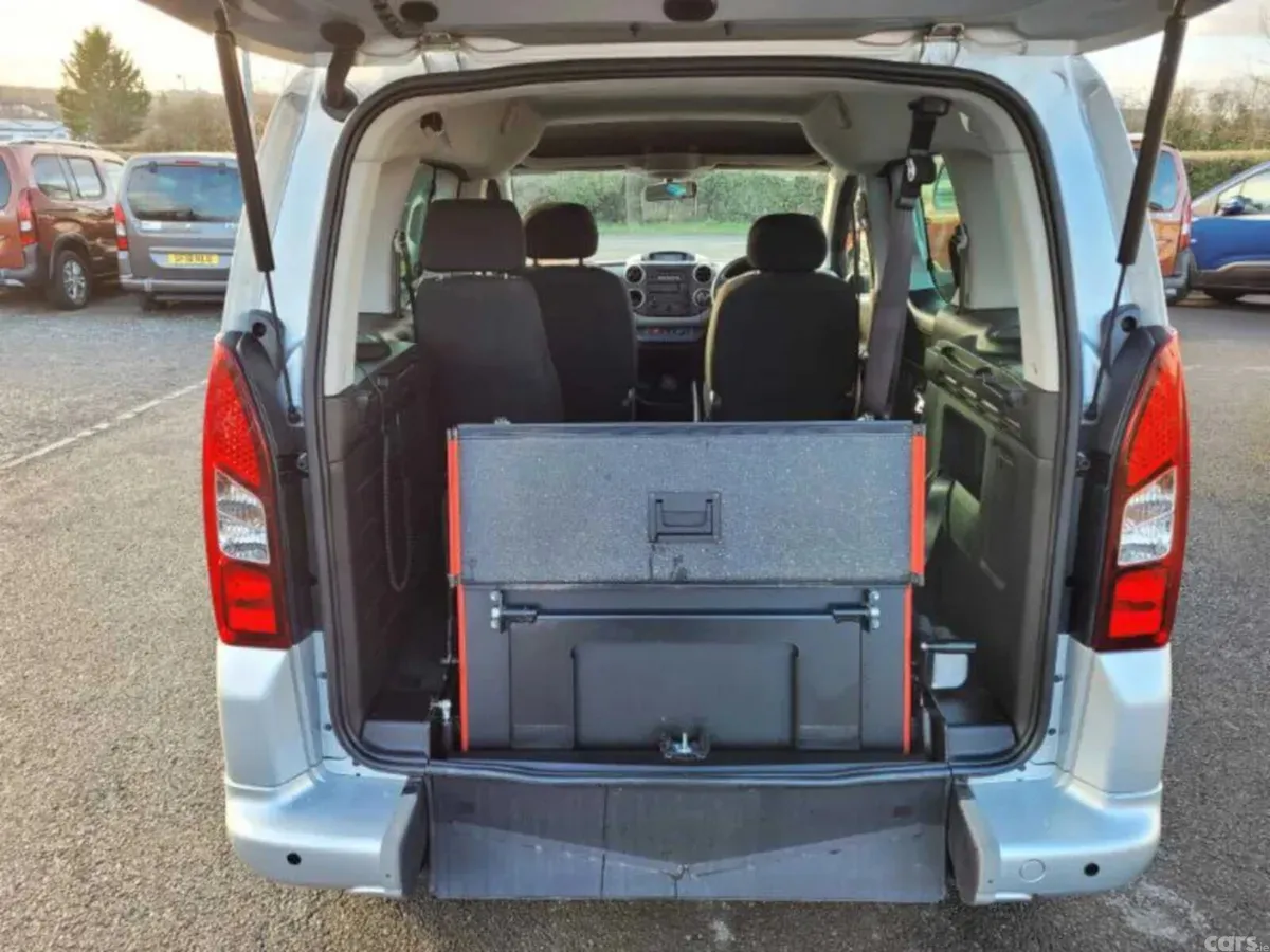 Peugeot Partner MPV, Diesel, 2017, Silver