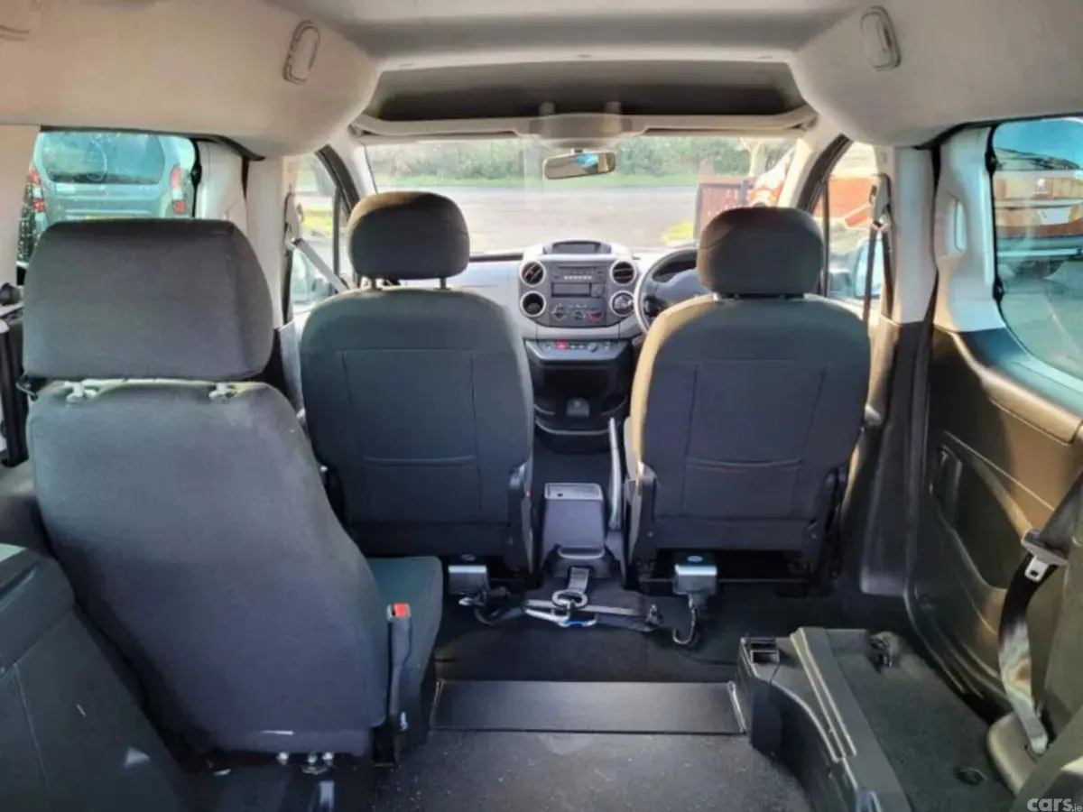 Peugeot Partner MPV, Diesel, 2017, Silver