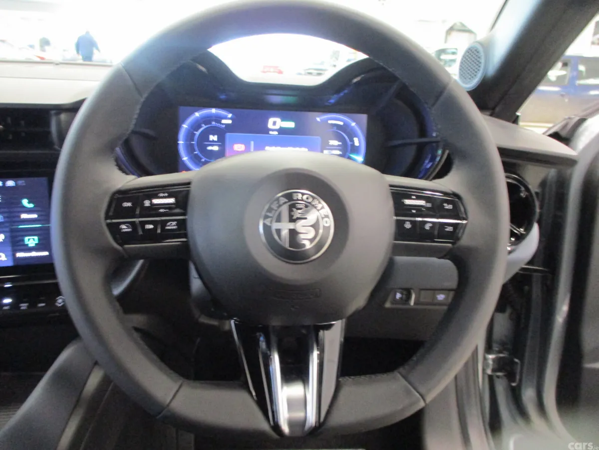 Alfa Romeo Junior SUV, Electric, 2026, Grey
