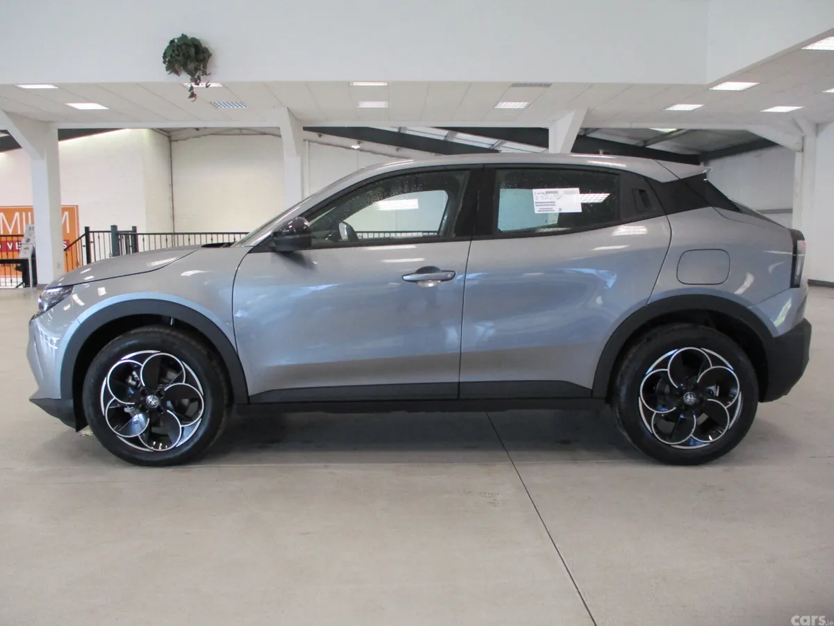 Alfa Romeo Junior SUV, Electric, 2026, Grey