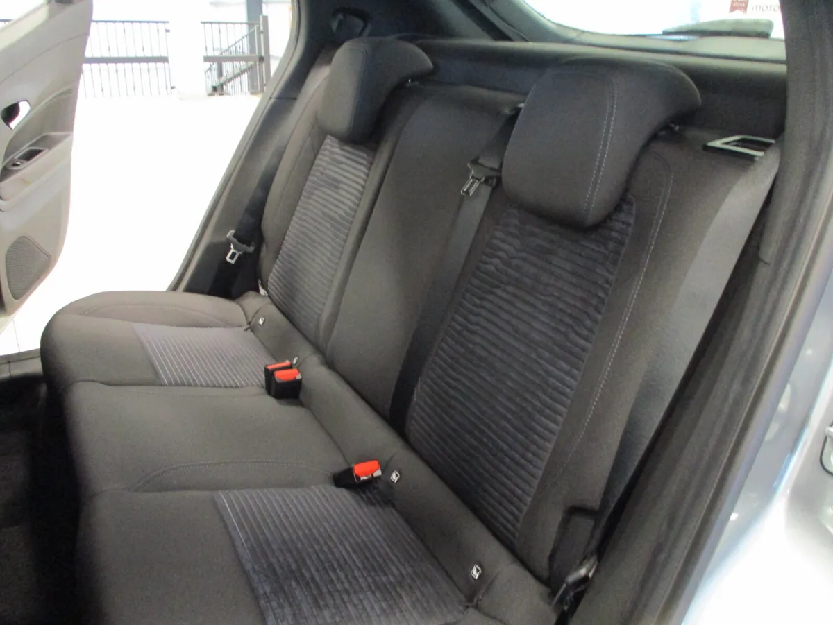 Alfa Romeo Junior SUV, Electric, 2026, Grey