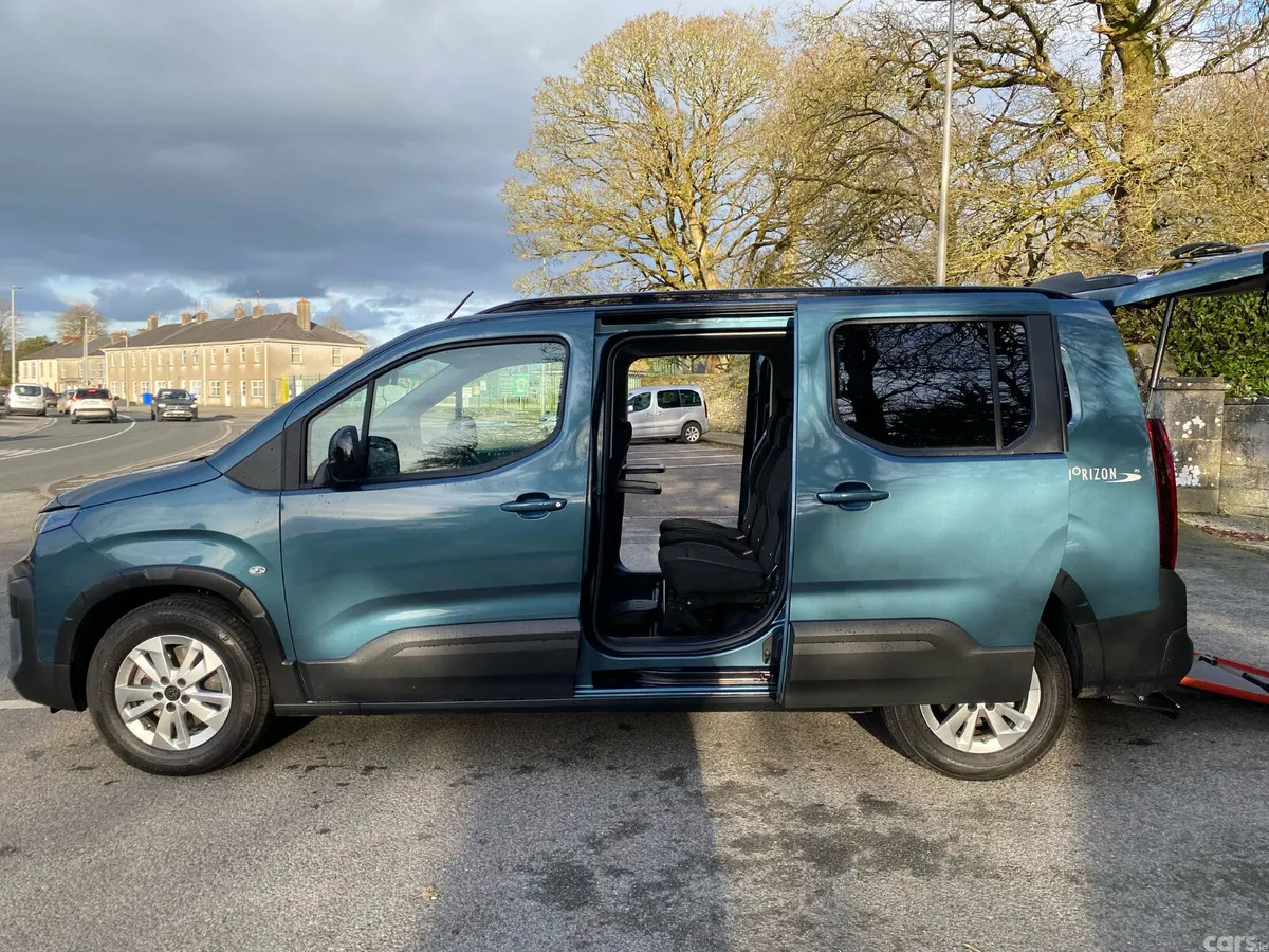 Peugeot Rifter MPV, Diesel, 2026, Blue
