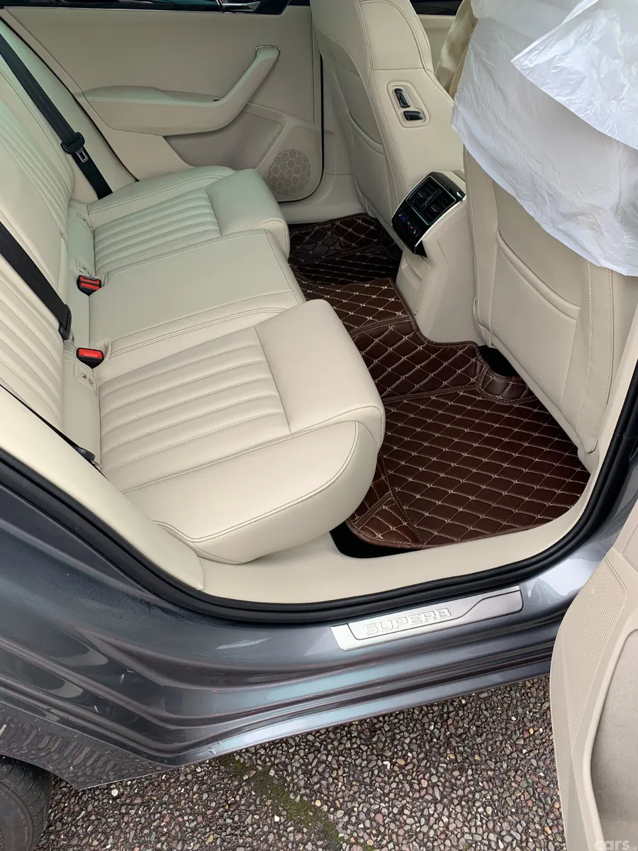 Skoda Superb Saloon, Diesel, 2023, Grey