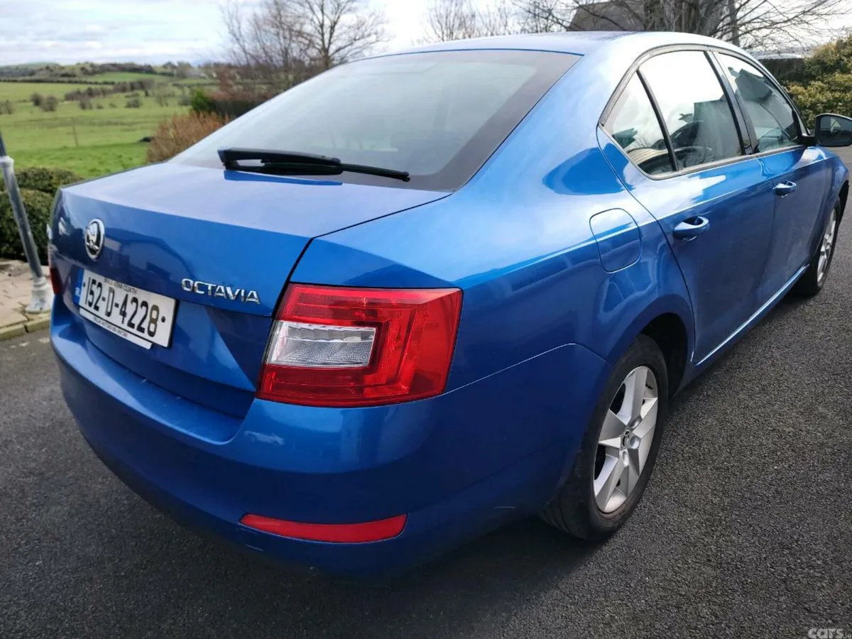 Skoda Octavia Saloon, Diesel, 2015, Blue