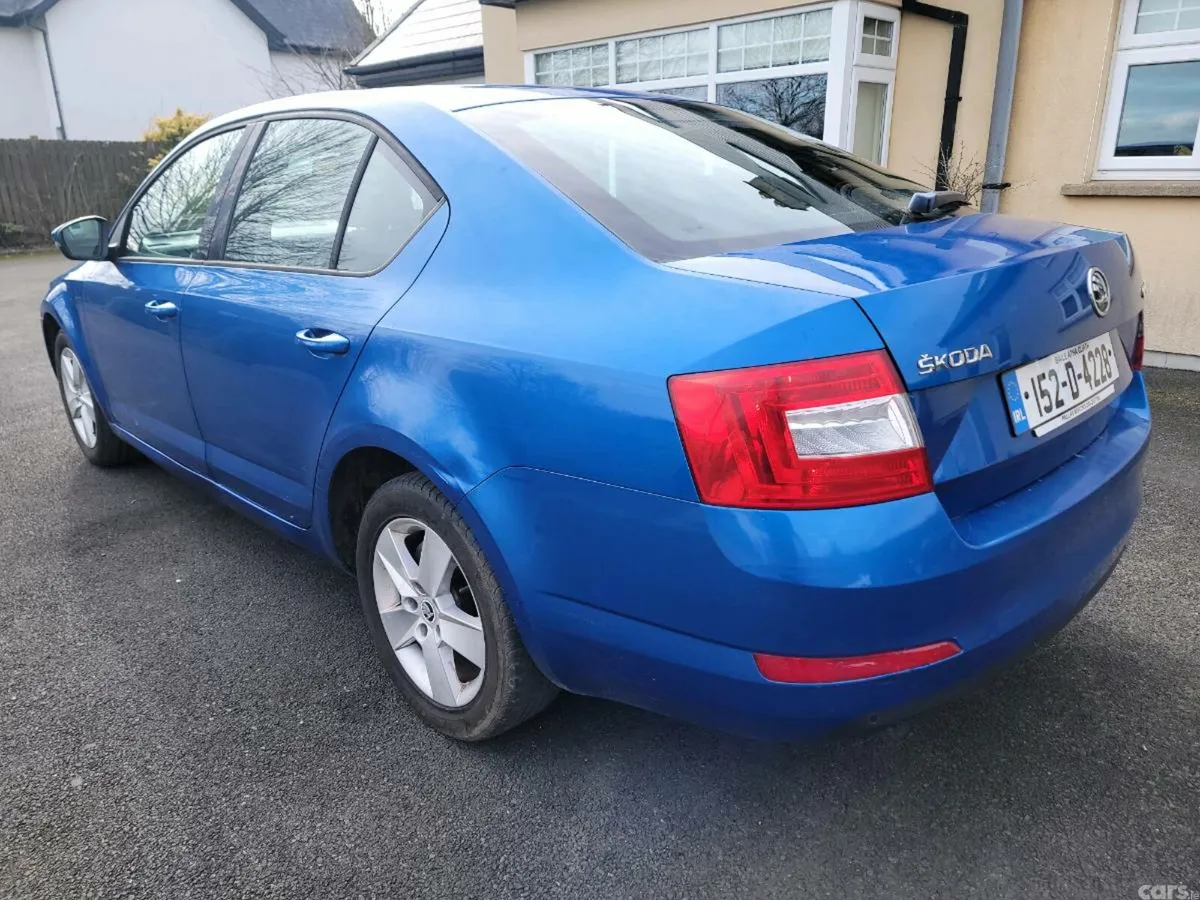 Skoda Octavia Saloon, Diesel, 2015, Blue