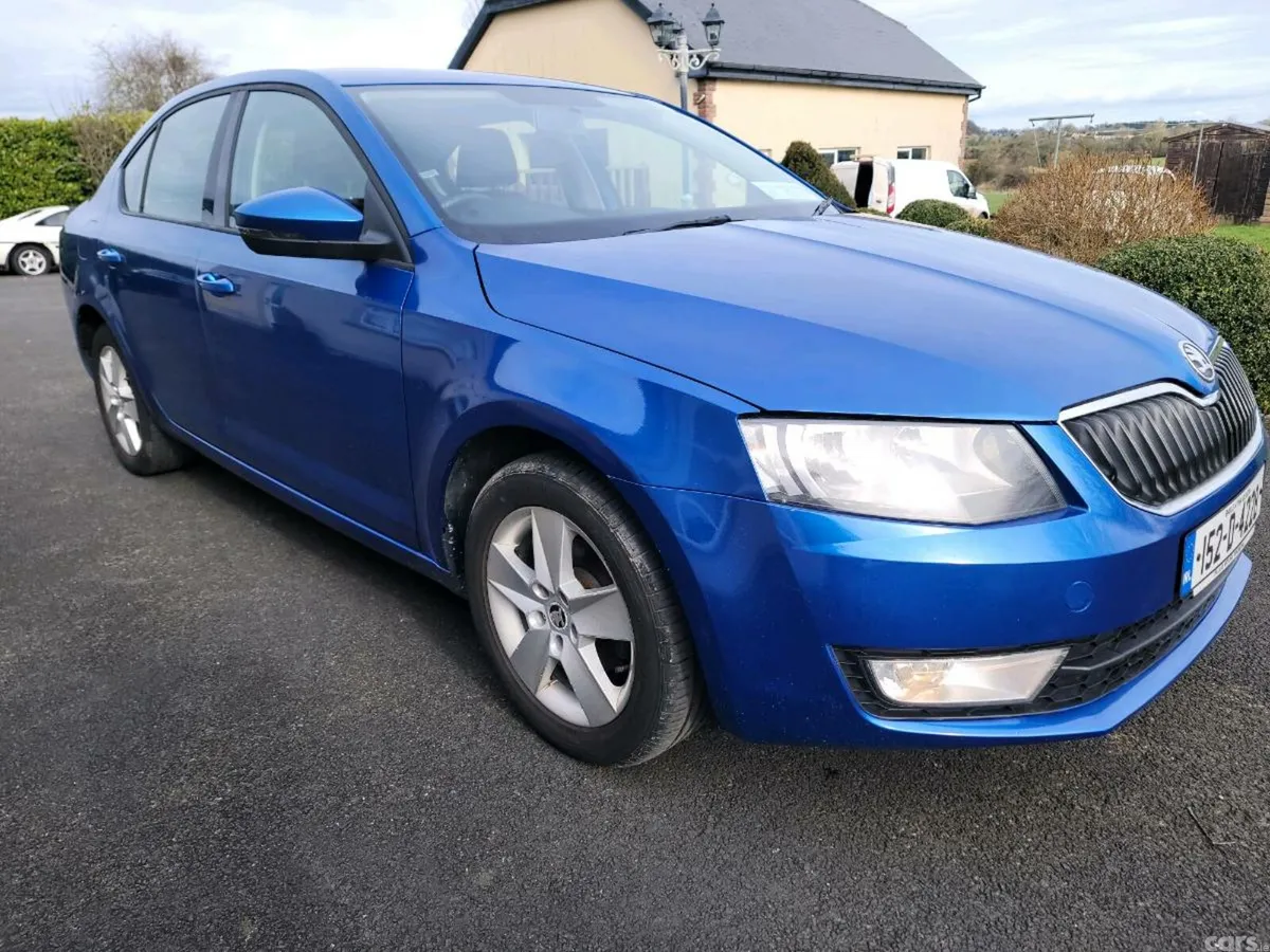 Skoda Octavia Saloon, Diesel, 2015, Blue