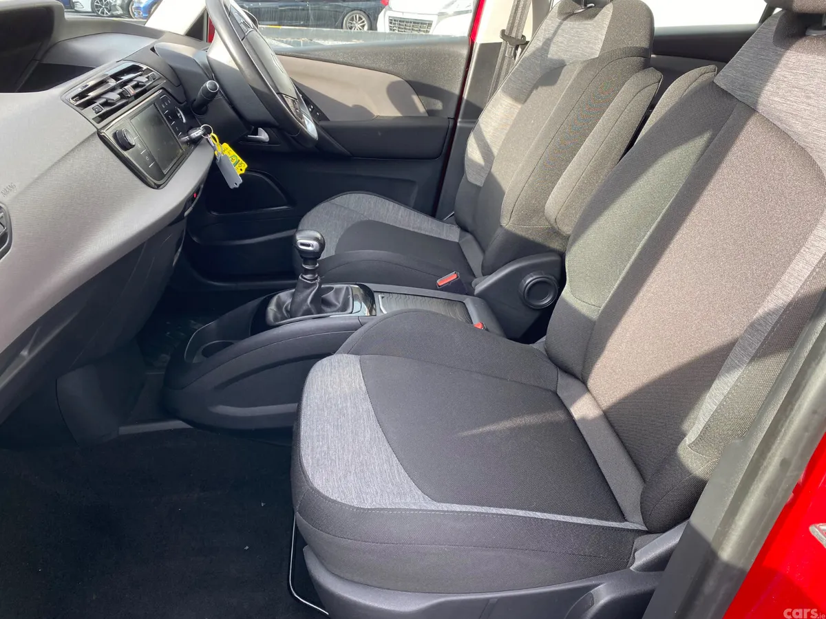 Citroen Grand C4 Spacetourer MPV, Diesel, 2021, Red