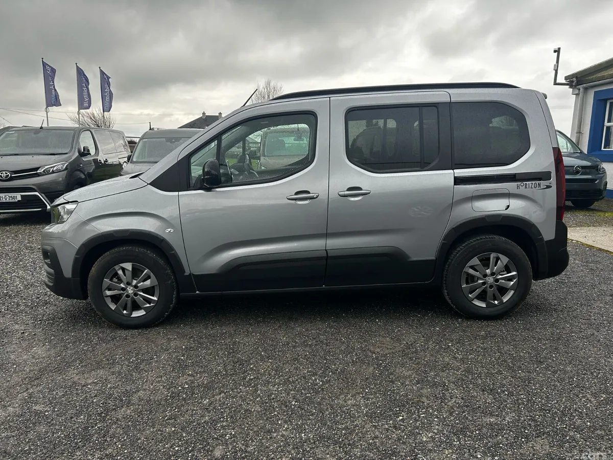 Peugeot Rifter MPV, Diesel, 2024, Grey