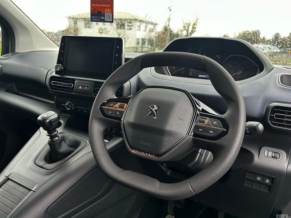 Peugeot Rifter MPV, Diesel, 2024, Grey