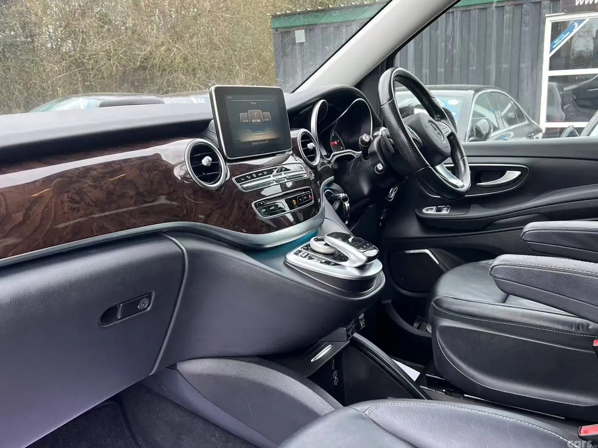 Mercedes-Benz V-Class MPV, Diesel, 2019, Black