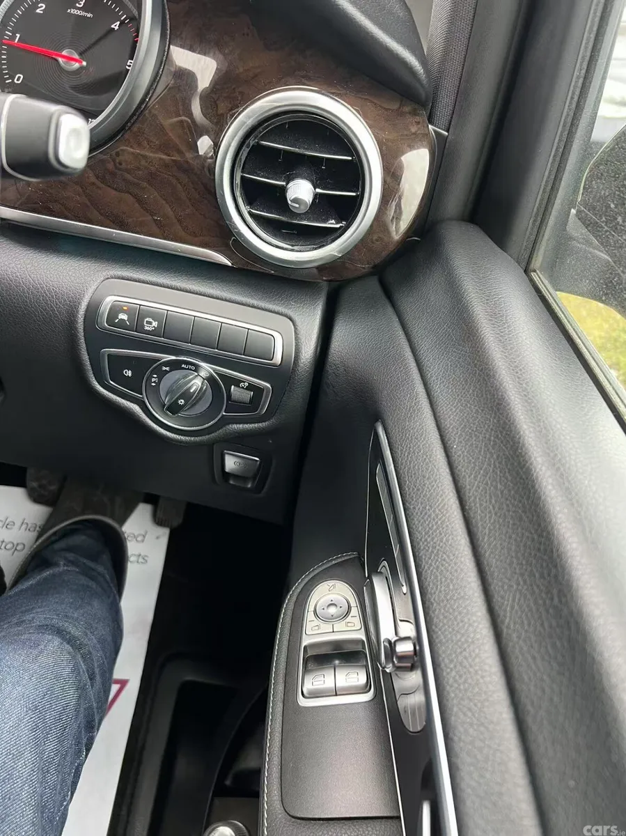 Mercedes-Benz V-Class MPV, Diesel, 2019, Black