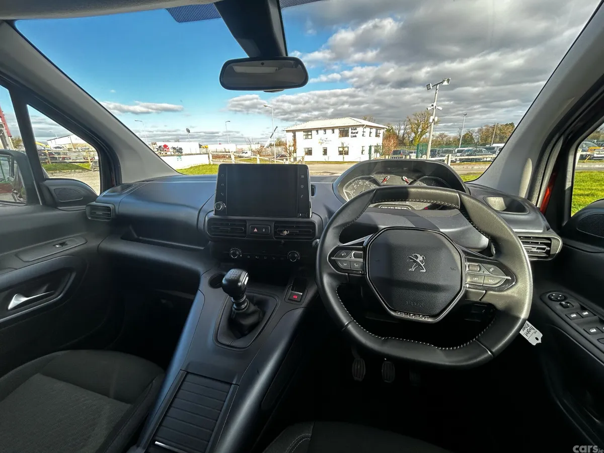 Peugeot Rifter MPV, Diesel, 2022, Bronze