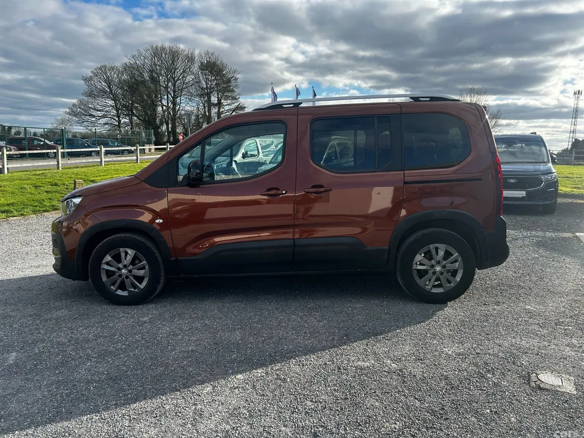 Peugeot Rifter MPV, Diesel, 2022, Bronze