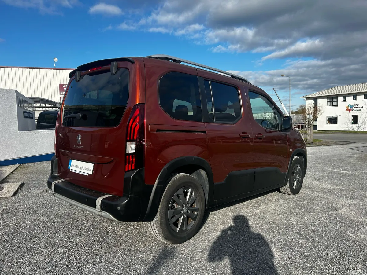 Peugeot Rifter MPV, Diesel, 2022, Bronze