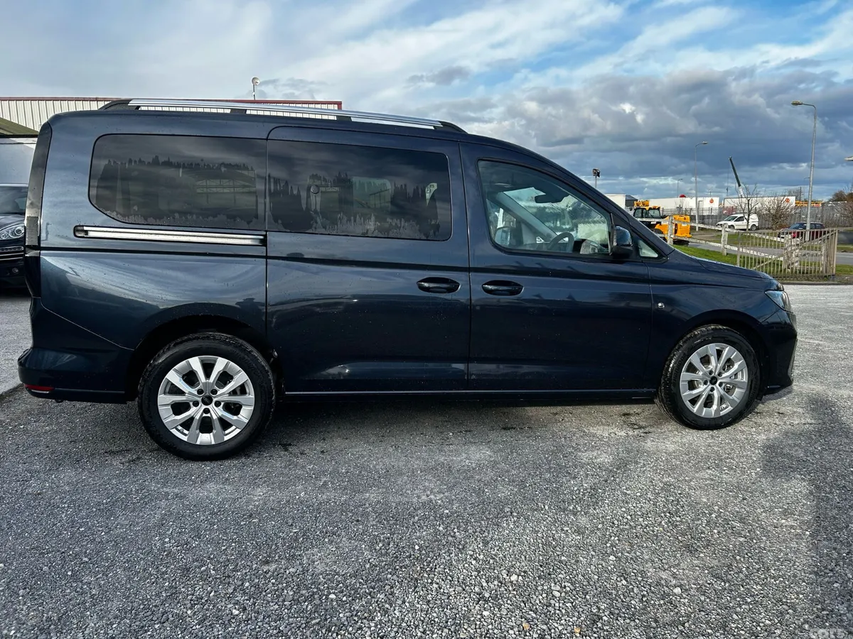 Ford Tourneo Connect MPV, Diesel, 2027, Blue