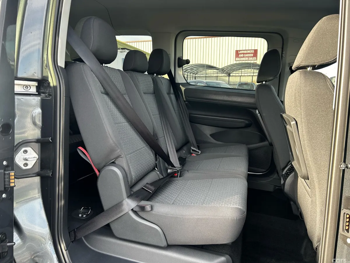 Ford Tourneo Connect MPV, Diesel, 2027, Grey