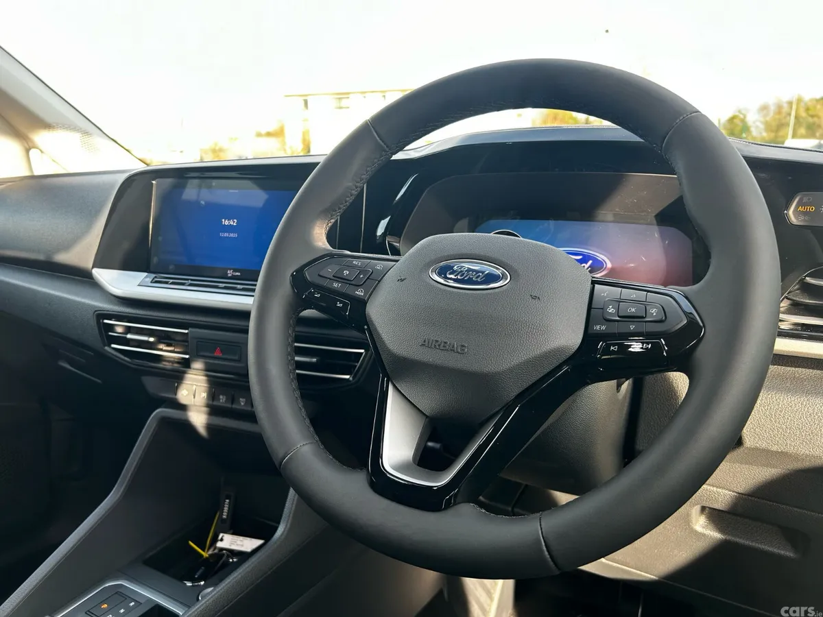 Ford Tourneo Connect MPV, Diesel, 2027, Grey