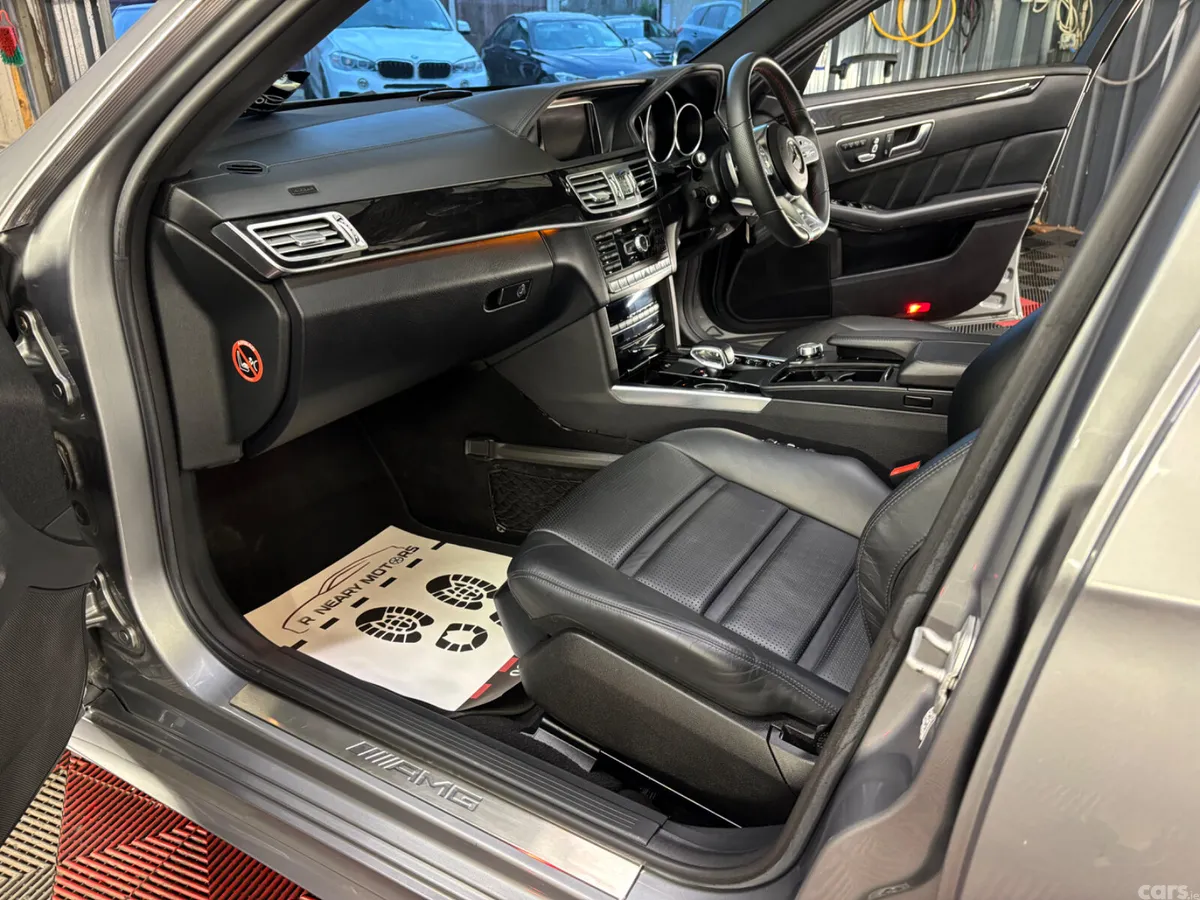 Mercedes-Benz E-Class Saloon, Petrol, 2014, Silver