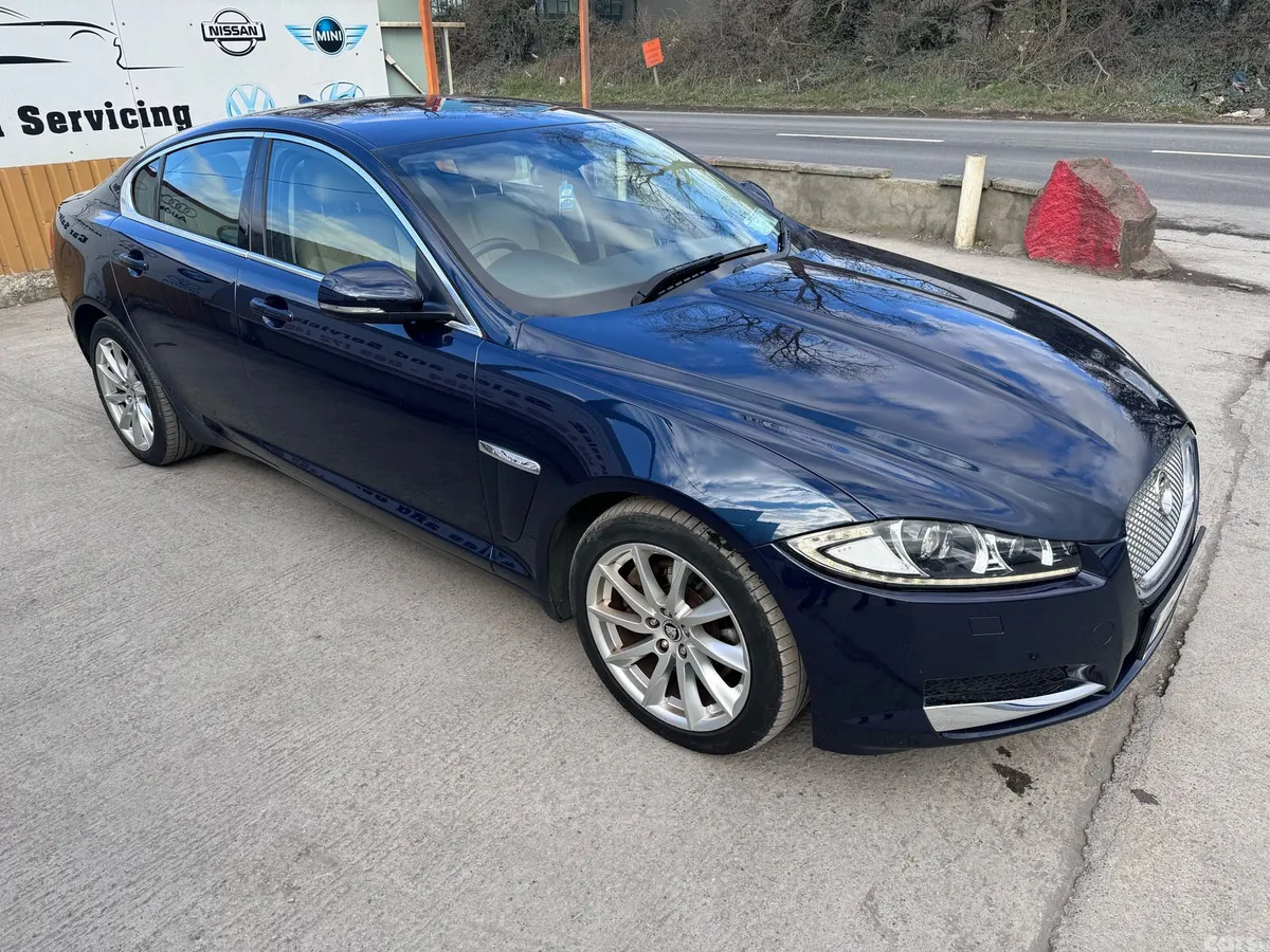 Jaguar XF Saloon, Diesel, 2013, Blue