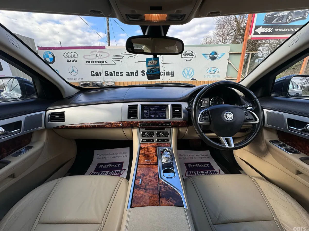 Jaguar XF Saloon, Diesel, 2013, Blue