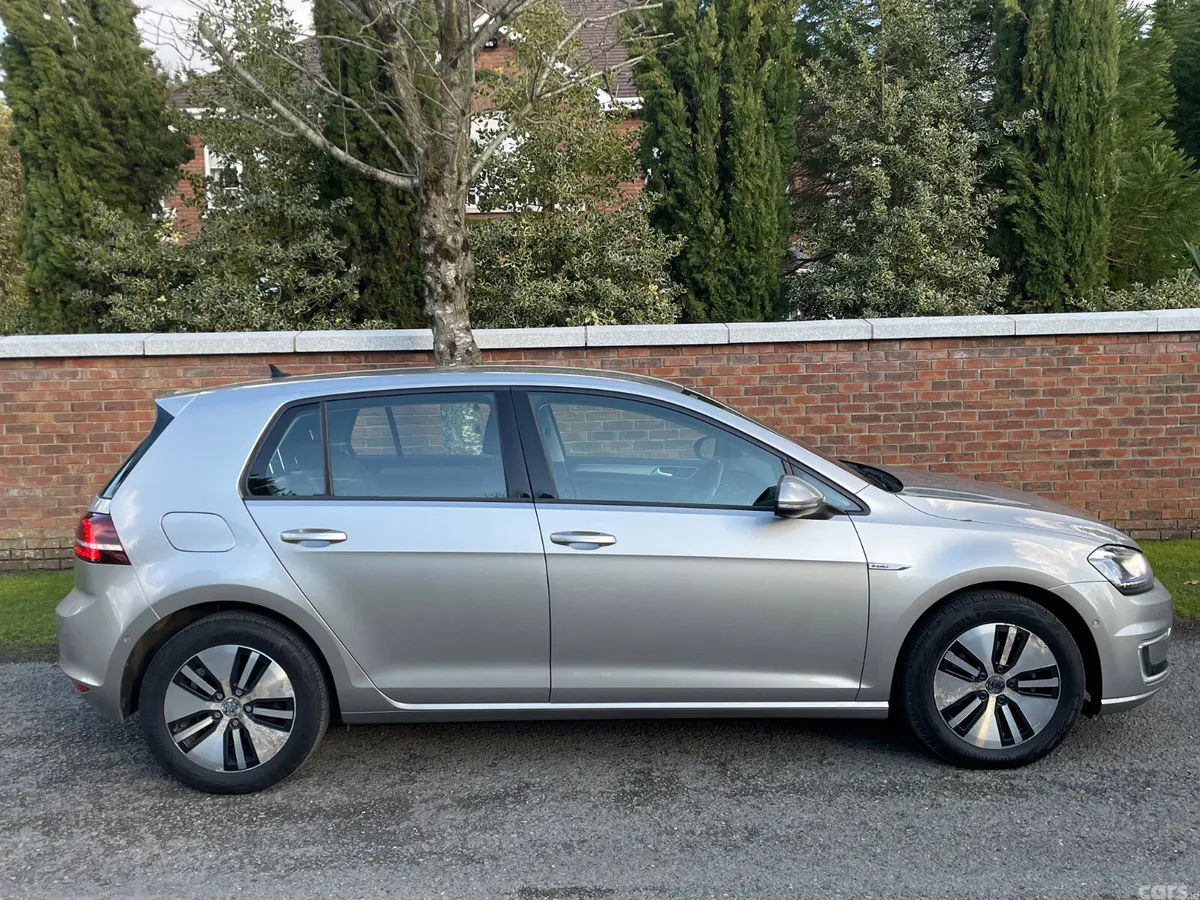 Volkswagen Golf Hatchback, Electric, 2015, Silver