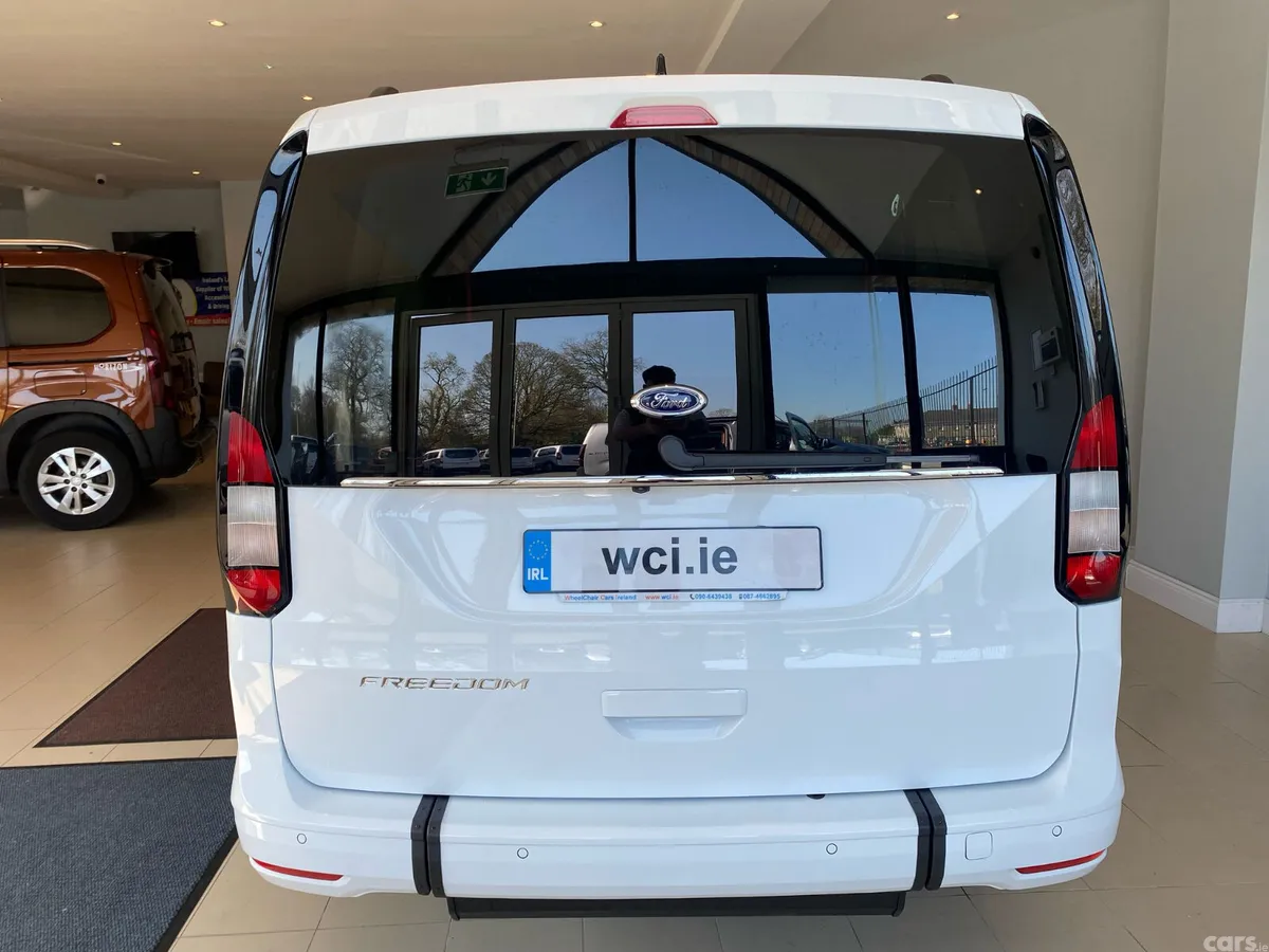 Ford Tourneo Connect MPV, Diesel, 2026, White