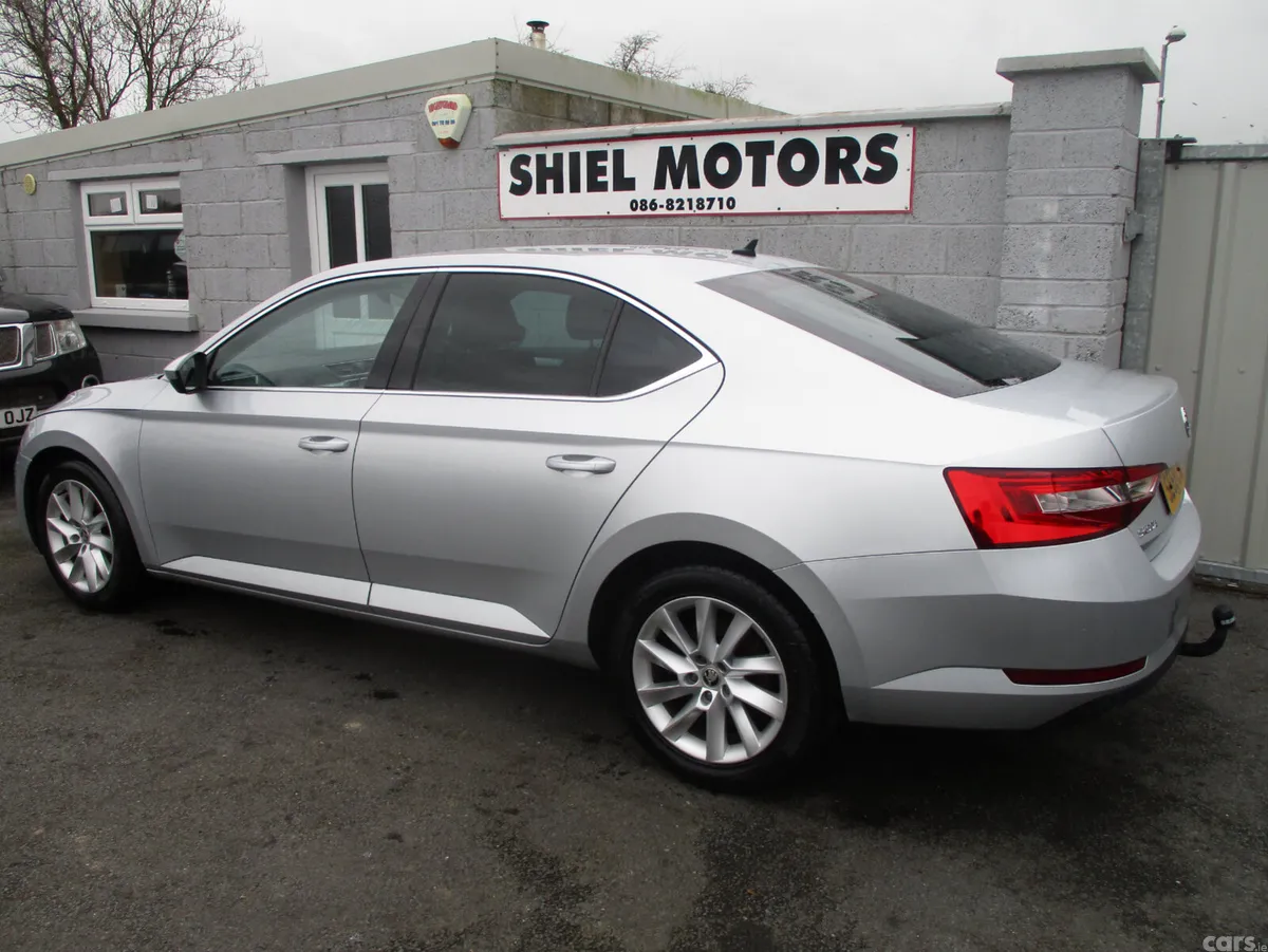 Skoda Superb Hatchback, Diesel, 2019, Silver