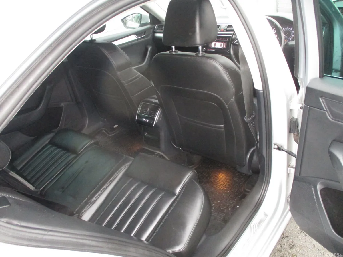 Skoda Superb Hatchback, Diesel, 2019, Silver