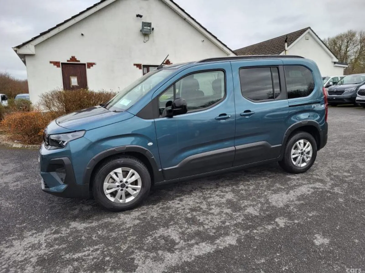 Peugeot Rifter MPV, Diesel, 2025, Blue