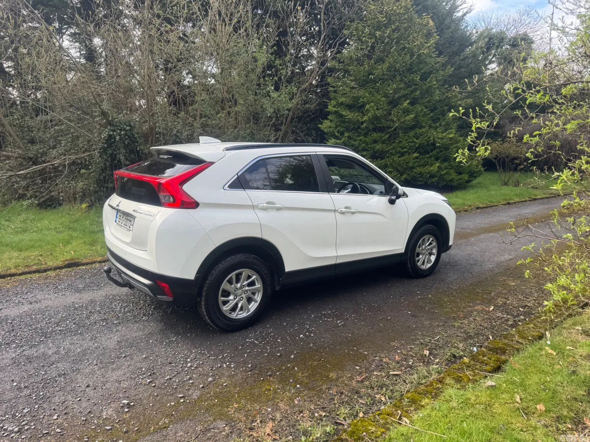 Mitsubishi Eclipse Cross SUV, Petrol, 2019, White