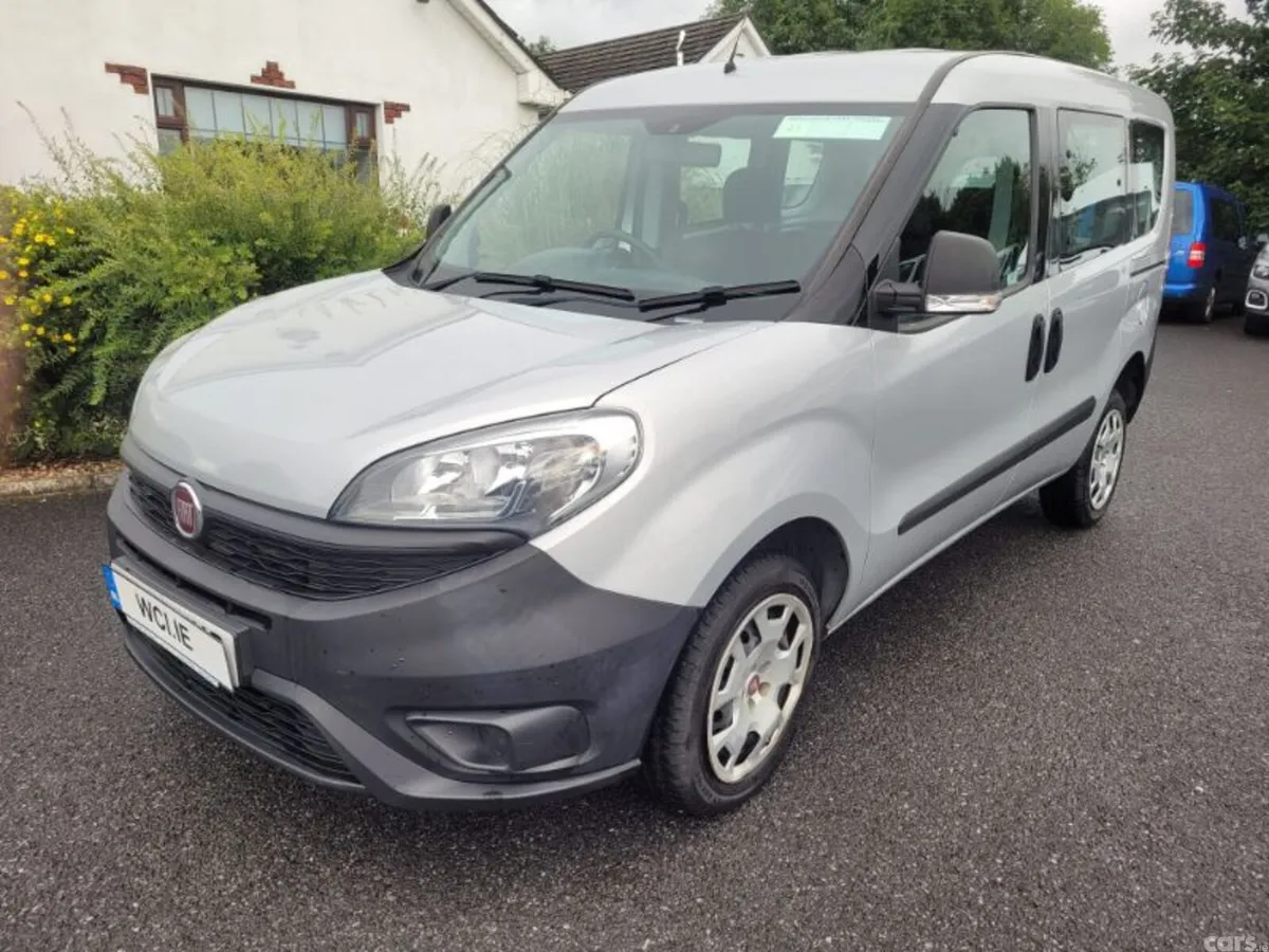 Fiat Doblo MPV, Petrol, 2017, Silver